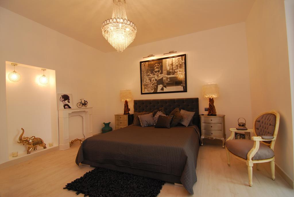 Imaginarium Apartment Syracuse Room photo